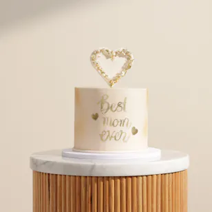 Mister Baker Gold Heart Mum Cake
