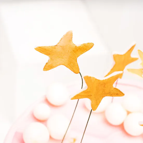 Floward Eid Chocolate Cake | Baby Roses