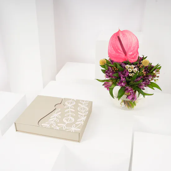 Floward Caramel Chocolate Box | Elegance Vase
