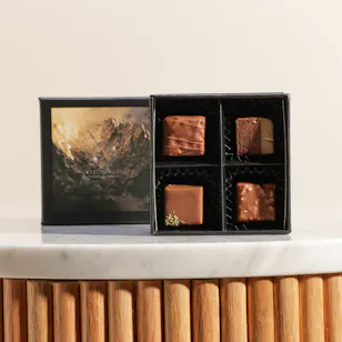 Sweetzerland Truffle & Praline | 4 Pieces