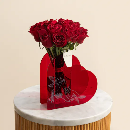Red Rouge Romance Rose Vase