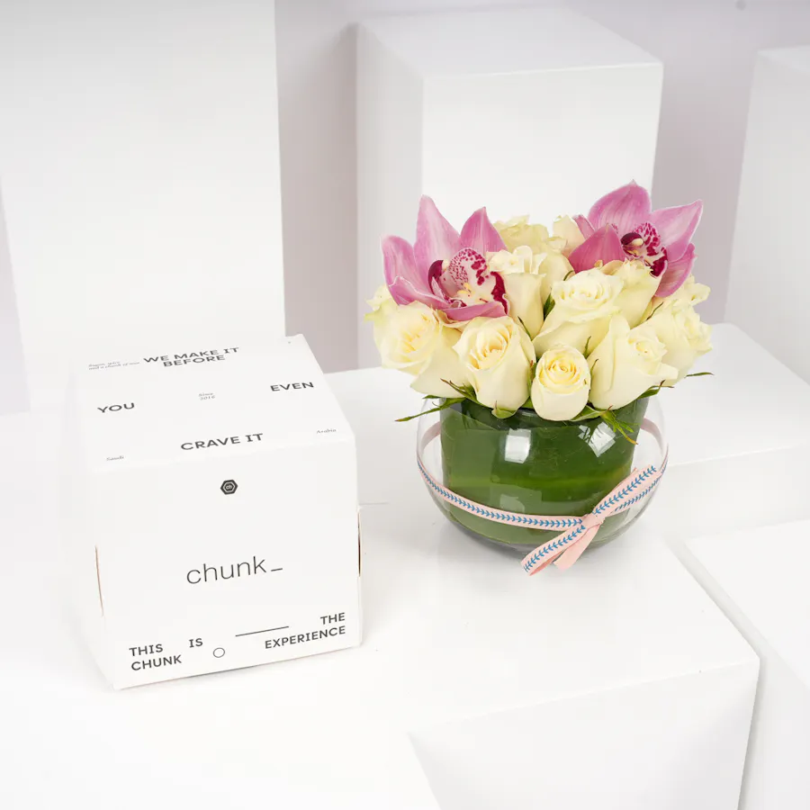 Chunk Chocolate Raspberry Small Cake | Beauty Vase 6