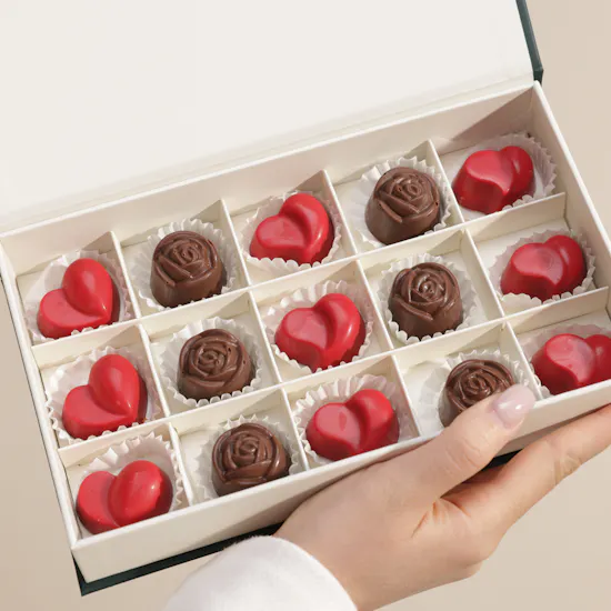 Floward Tender Heart Small Chocolate Box