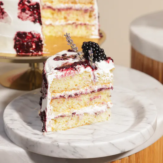 Sucre De Nada Blackberry and Lavender Cake | Flowers Vase