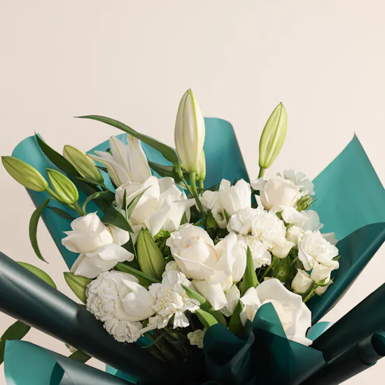 Apple iPhone 17 Air Black 256 GB | Glow Flowers Bouquet