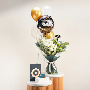 Floward Card | Graduation Flowers and Balloon
