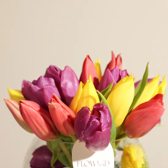 Velvet Moments Flower Vase