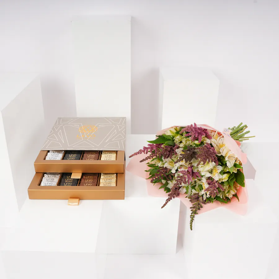 Levo Covered Chocolate Box | Softness Bouquet 3