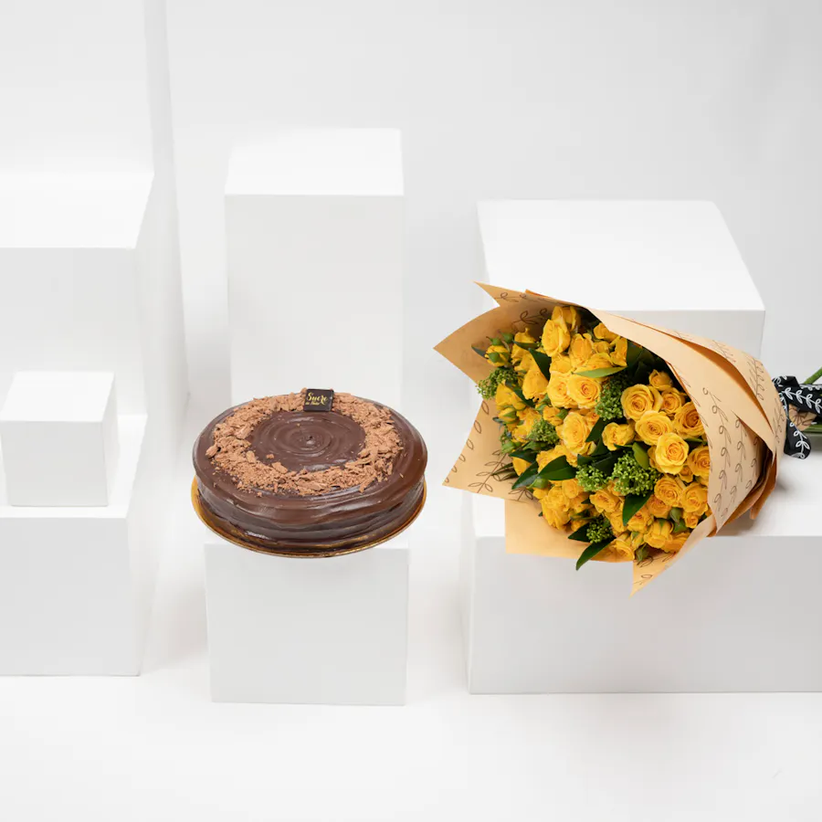 Warm Yellow With Matilda Cake by Sucre De Nada  2