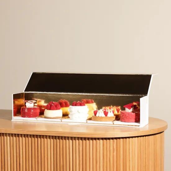 Patisserie By Guillermo Palomo Petite Cakes