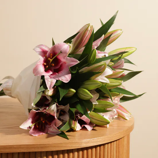 Graceful Pink Lily Bouquet | 12 Flowers