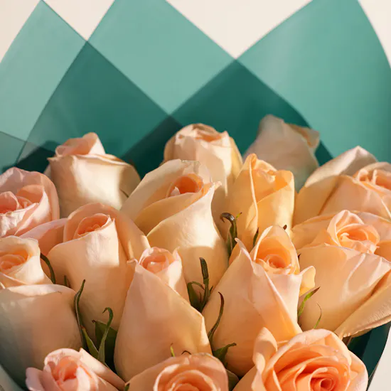 Abdul Samad Al Qurashi Super Agarwood Oil | Peach Roses Bouquet
