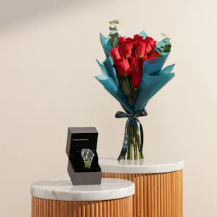 Emporio Armani World Explorer Green Men's Watch | Charming Red Flowers Emporio Armani World Explorer Green Men's Watch | Charming Red Flowers
