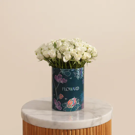 Exquisite White Baby Rose Box | 25 Flowers