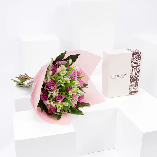 The Face Shop Beyond Total Recovery Set with Flowers Bouquet