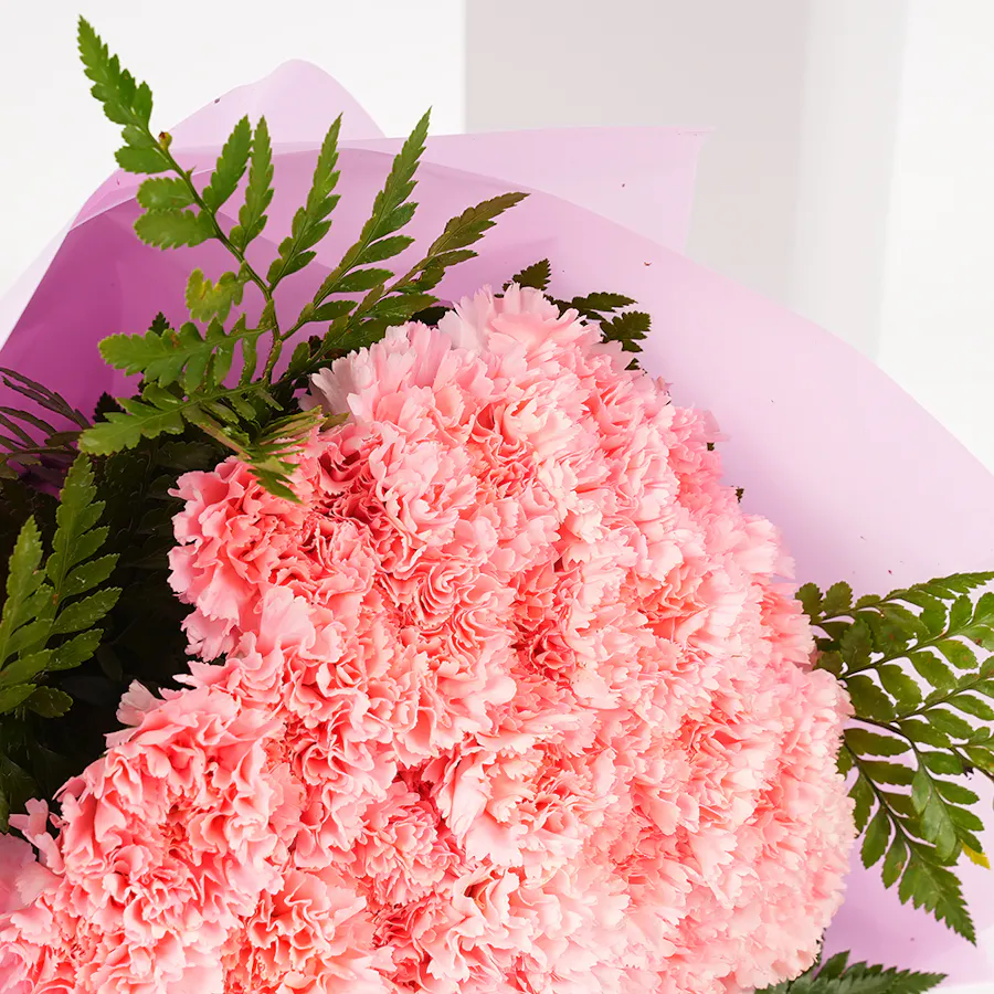 Laviviane Mille Feuille Bites Big Box | Blooms Bouquet  2