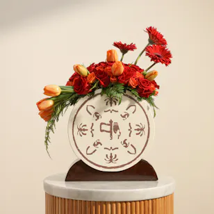 Founding Day Delight Blooms Vase