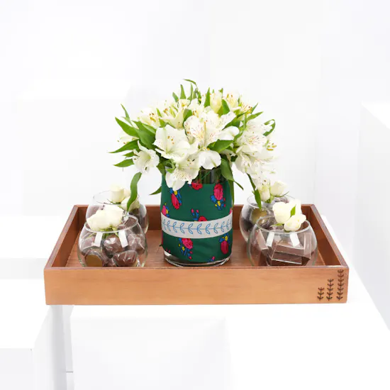 Floward Chocolates | White Blooms