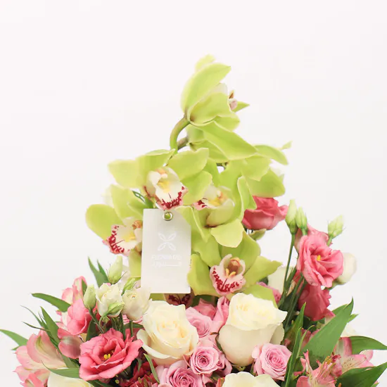 Cheerful Vase | 39 Flowers