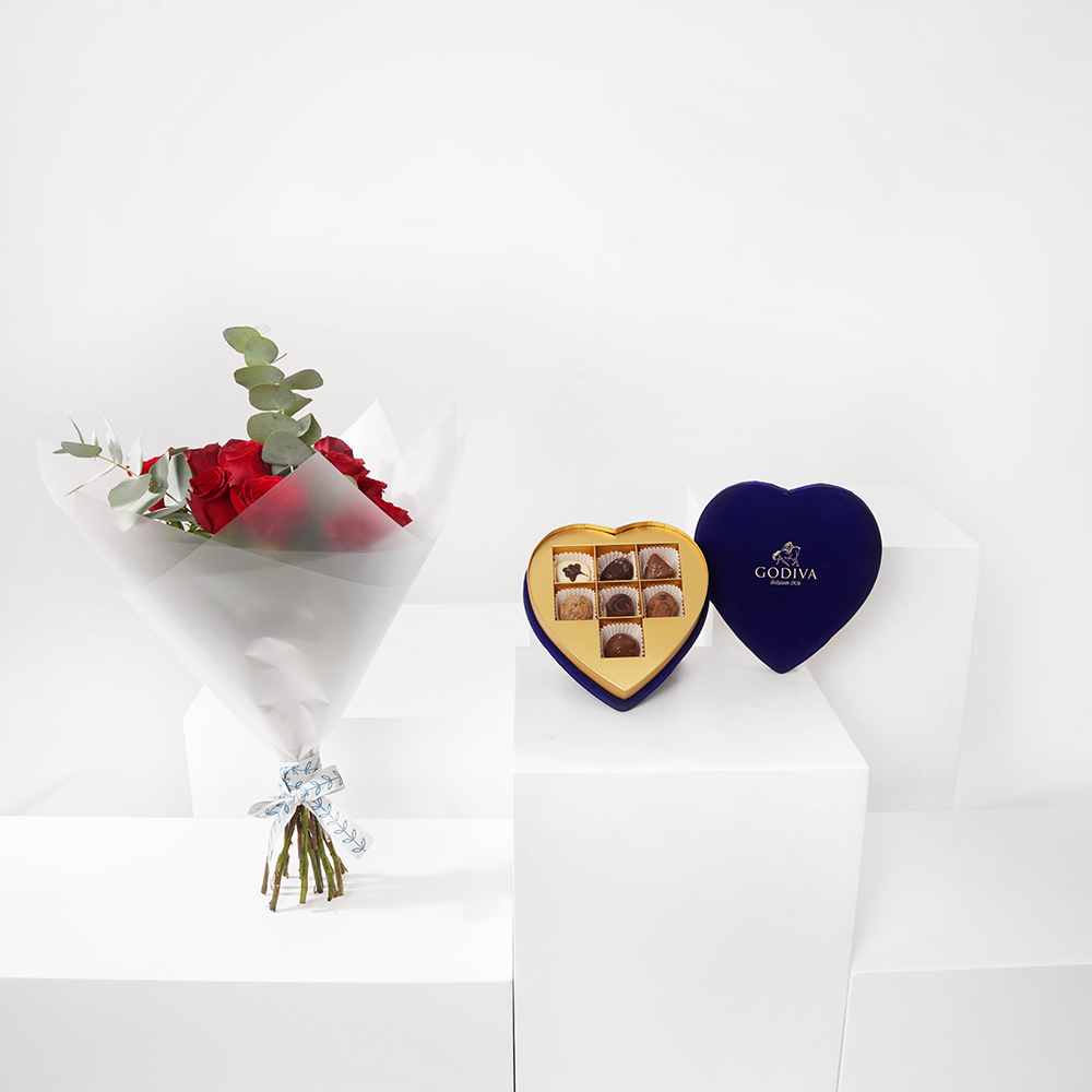  Godiva  Heart Chocolates Box | 12 Red Roses