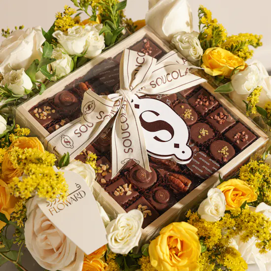 Soucolat Classic Chocolate Wood Tray | Cheerful Flowers