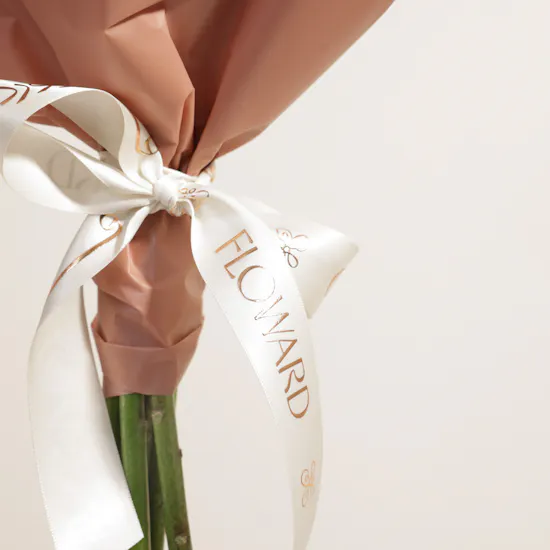 Lustro Stellarosa Diamond Earrings | Stunning Flower Bouquet