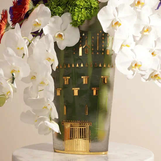 Artfeena Salwa Palace Astounding Flowers Gold-plated Vase