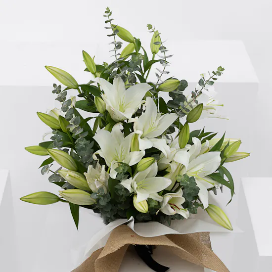 10 Lilies Bouquet
