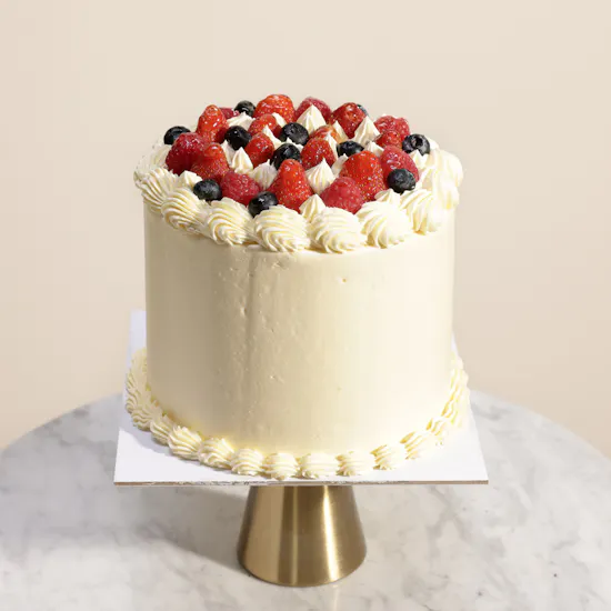 Floward Strawberries and Blueberries Sponge Cake