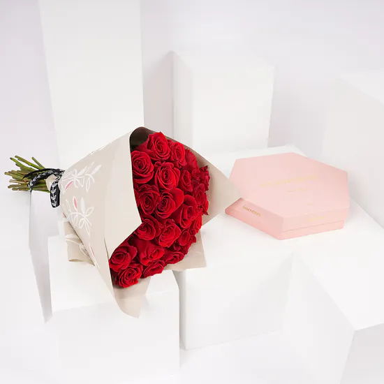 Hanoverian Pecan Chocolate Box | Roses Romantic