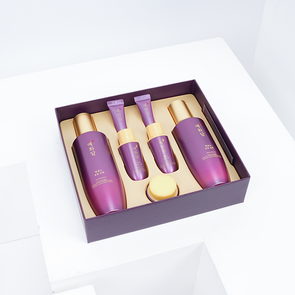   مجموعة يهوادام هوانساينغو الخاصة لتجديد البشرة من ذا فيس شوب