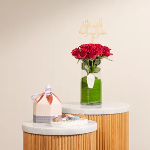 Shan Shal Chocolate Box | Red Roses Shan Shal Chocolate Box | Red Roses