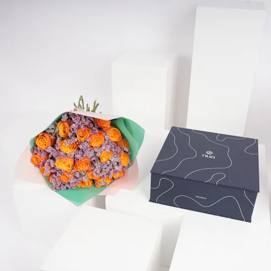 Nua Large Signature Box | Orange Roses