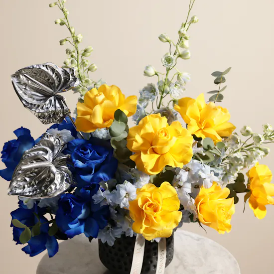 Sapphire Glow Flower Vase