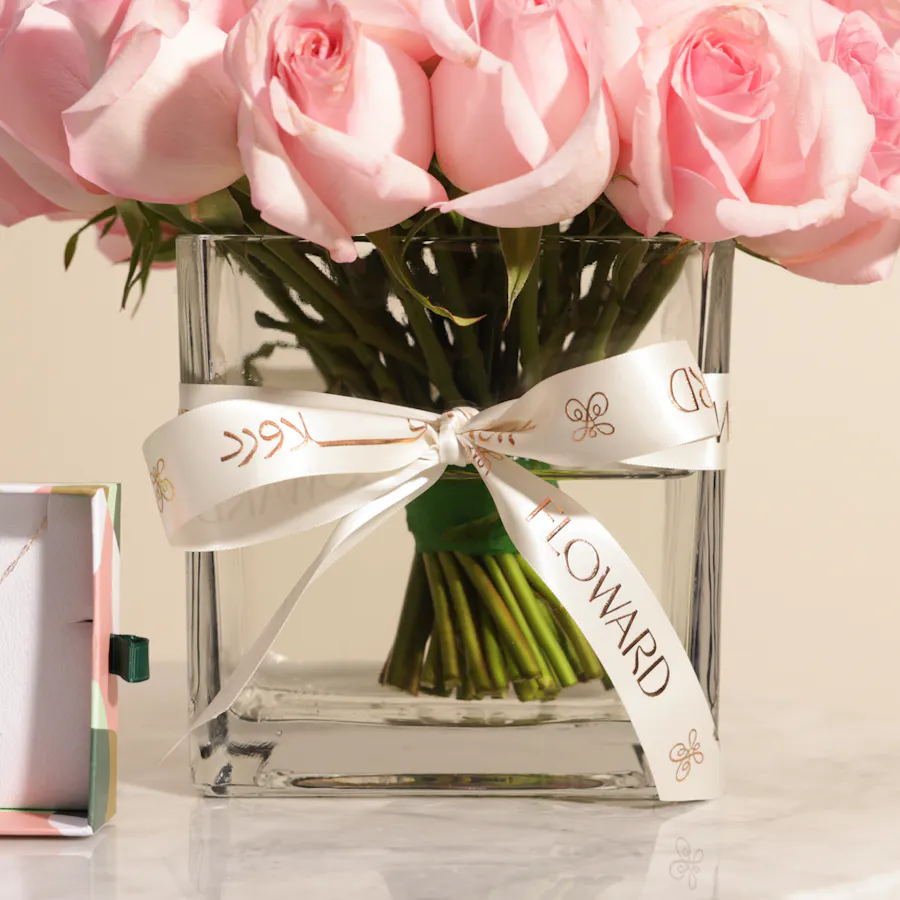 Miss L by L'azurde Necklace | Flowers Vase 2