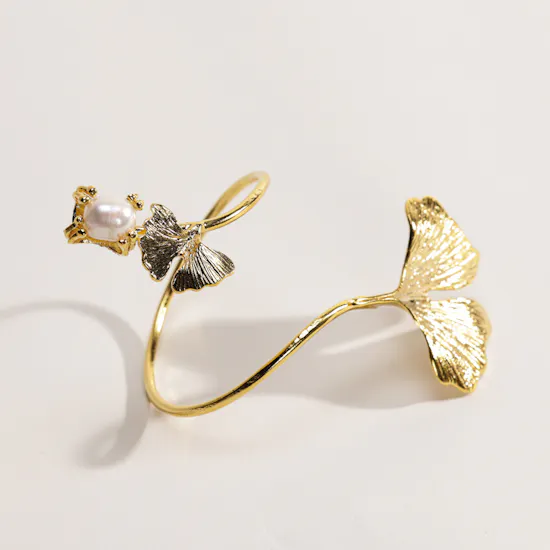 Lynyer Twisted Flora Pearl Gold Plated Bracelet