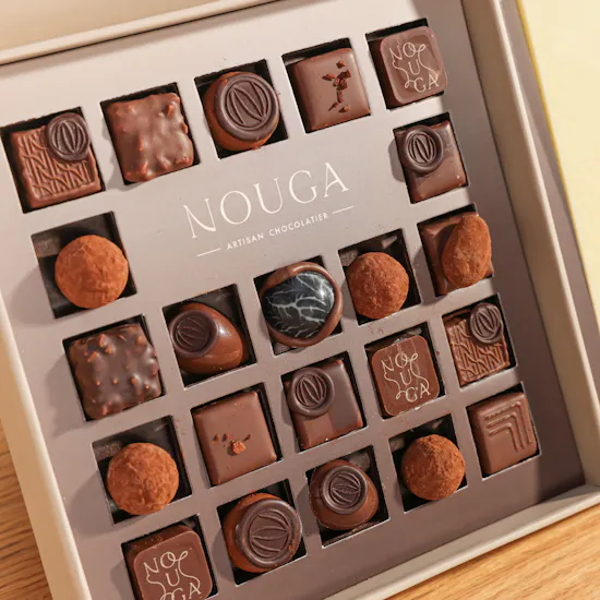 Nouga Happy Birthday Bonbon Chocolate Box