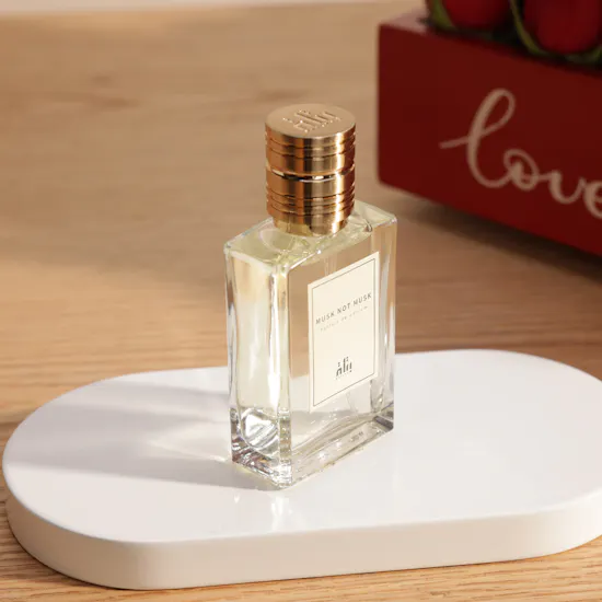 Batlah Musk Not Musk Unisex Extrait De Parfum | Red Rose Love Box