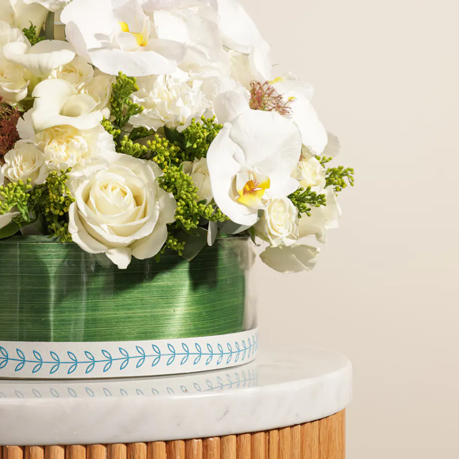 Fresh Radiance Flower Vase 5
