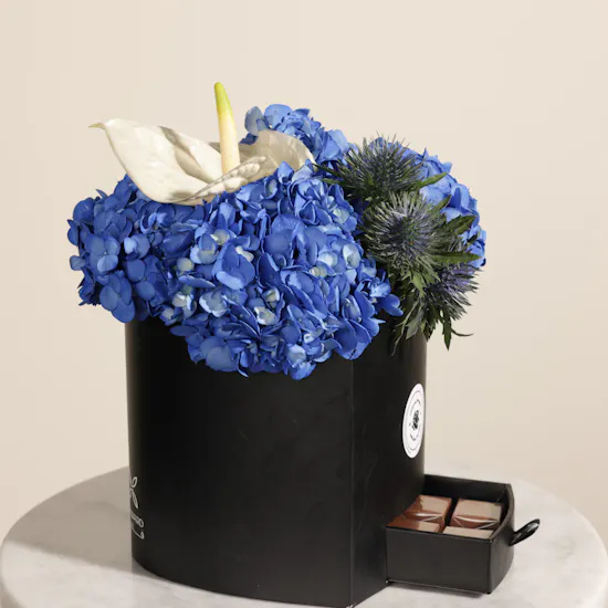 Floward Plain Chocolates | Blue Heart Flowers Box