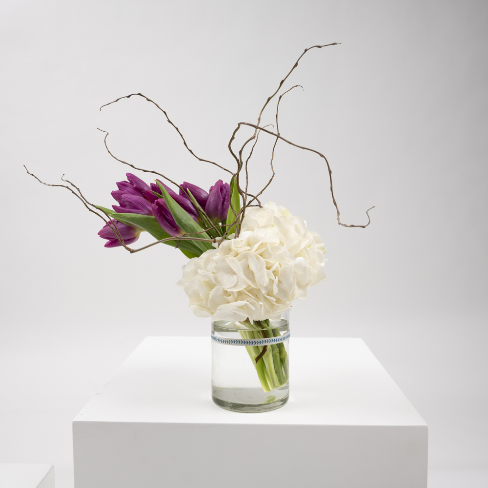 عينة من اللطافة  | مزهرية زجاج