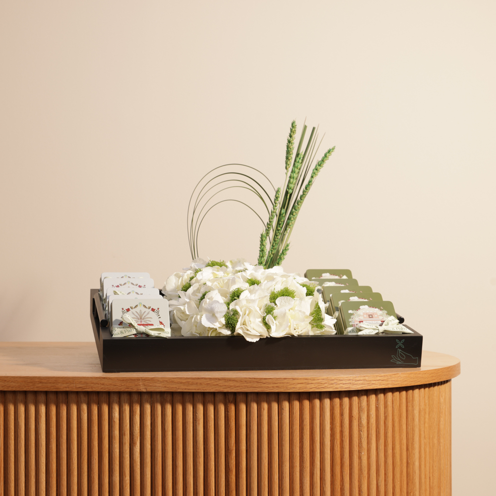 توزيعات التمر من ﻣﻮﳻ آﻧﺪ ﺑﺎﻟﻢ | هيدرانجيا بيضاء