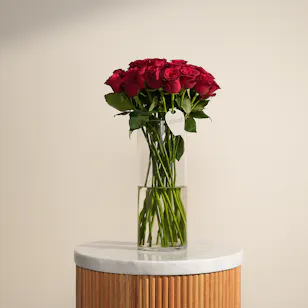 Romantic Roses Vase | 20 Flowers 
