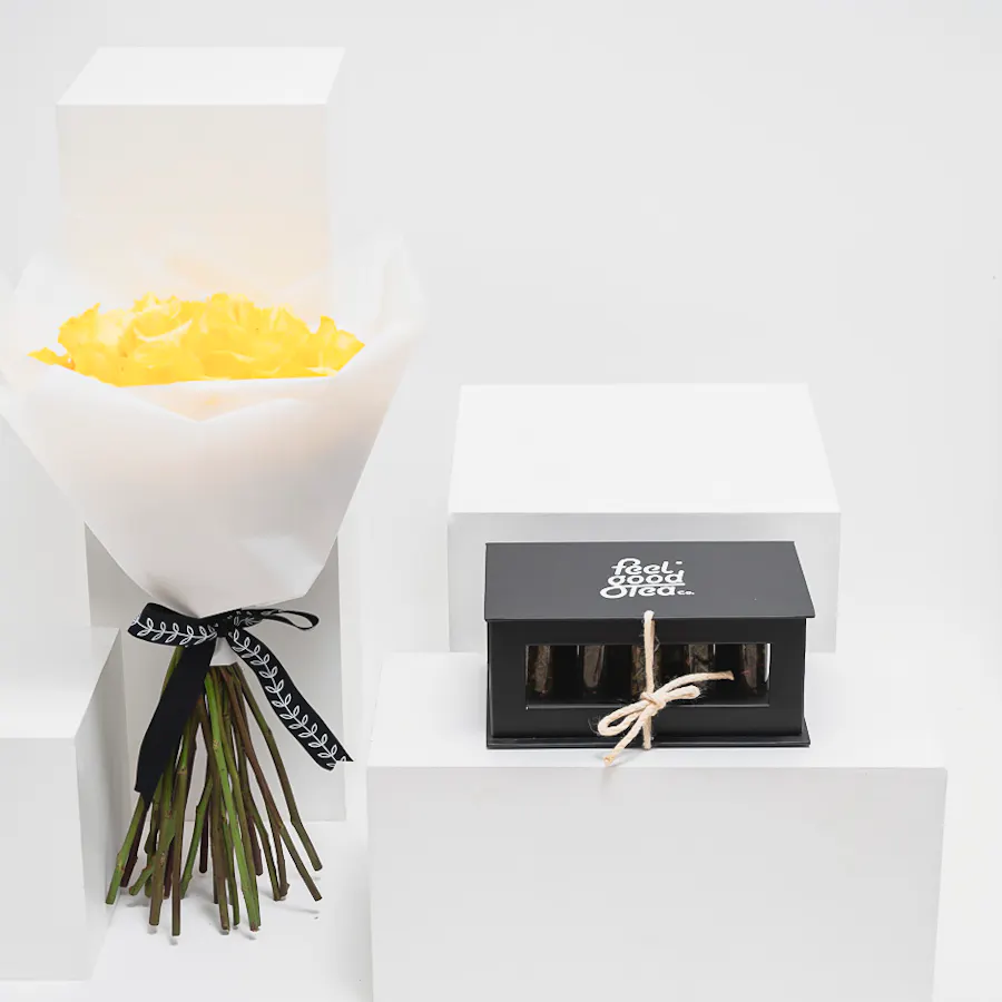 Feel Good Tea Black Discovery Box | 25 Yellow Roses Bouquet 6
