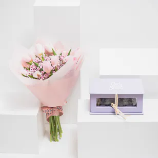 Feel Good Tea Lavender Discovery Box | Pink Blooms Bouquet
