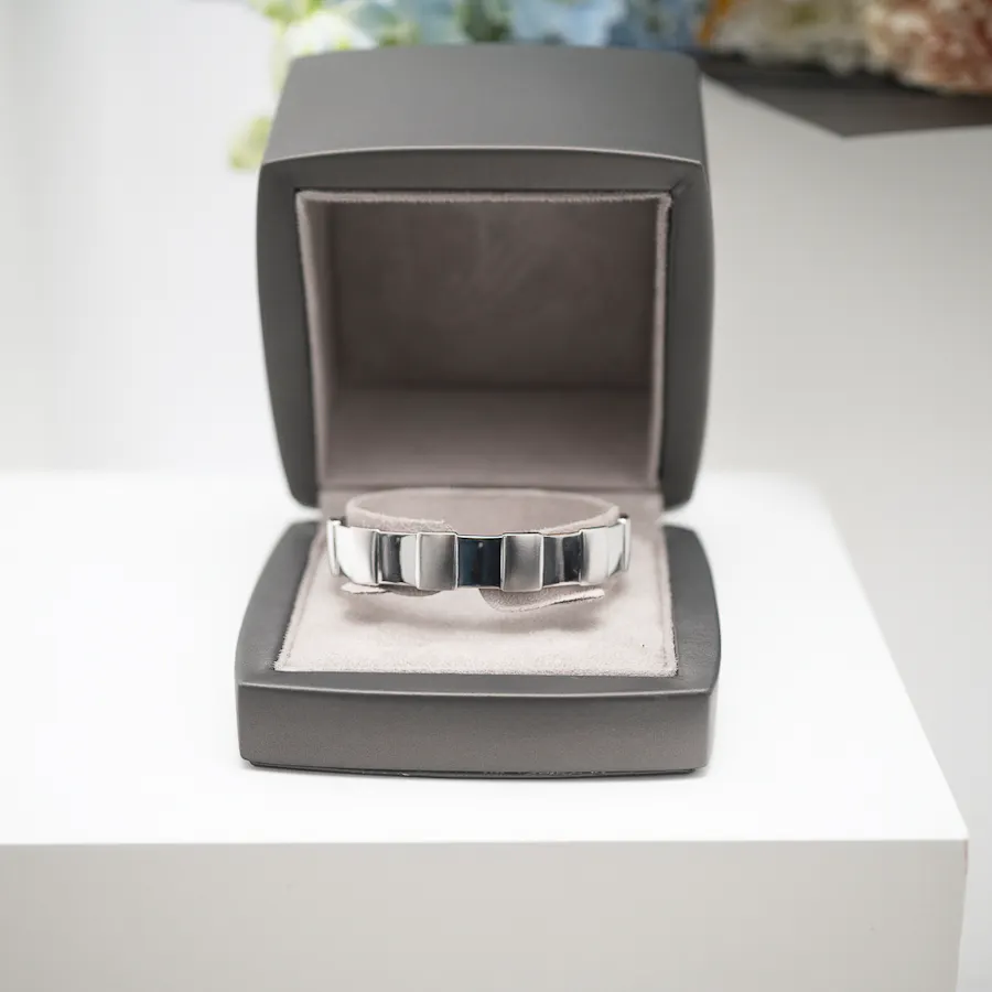 Zayan Classic Sliver Medium Bangle | Sunlit Serenity Bouquet 5