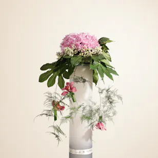 Blush Aura Flower Vase