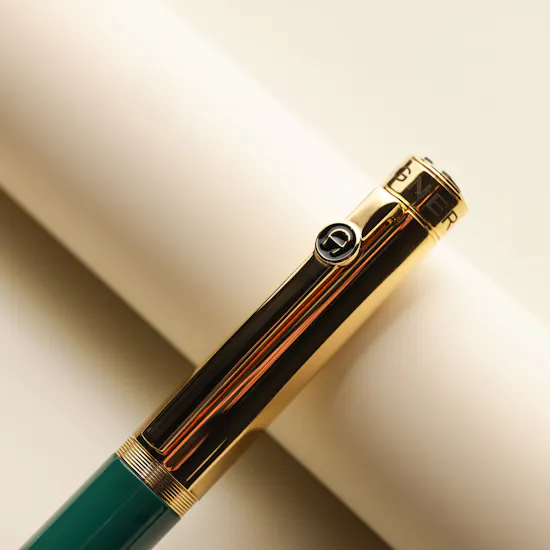 Aigner Fashion Green and Gold Pen