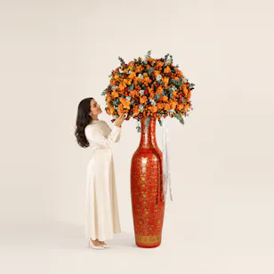 The Imperial Grandeur Flower Vase The Imperial Grandeur Flower Vase