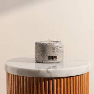 Lanai Small Perla Grey Candle